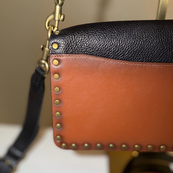 COACH Tabby 26 black and refined leather with gold rivits and hardware ! - Picture 5 of 16